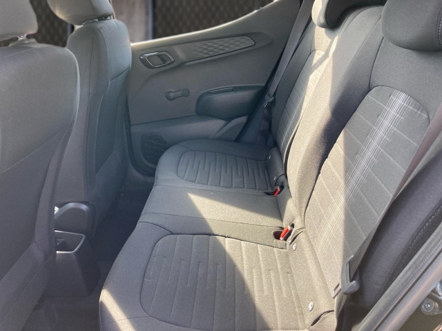 Bild 8: Hyundai i10 4-Sitzer Jubile 1.0