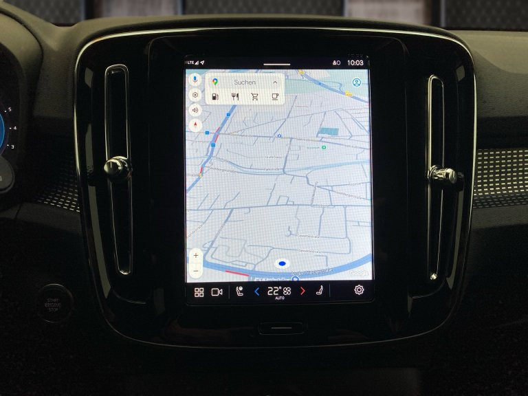 Bild 7: VOLVO PKW XC40 Black Edition Plus, B4 Mild Hybrid, Benzin