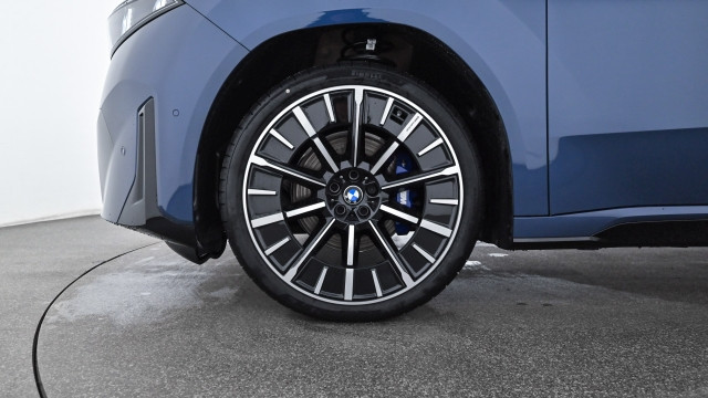 Bild 10: BMW iX3 50 xDrive NA5