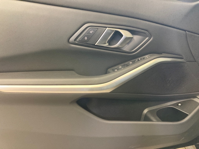 Bild 9: BMW 330e Limousine MX G20 XB1