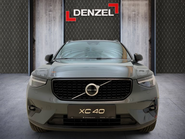 Bild 12: VOLVO PKW XC40 Plus, B3 Mild Hybrid, Benzin, Dark