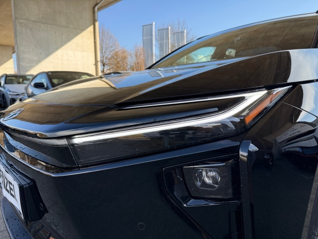 Bild 11: Toyota bZ4X BEV 165kW 4x2  Active Drive