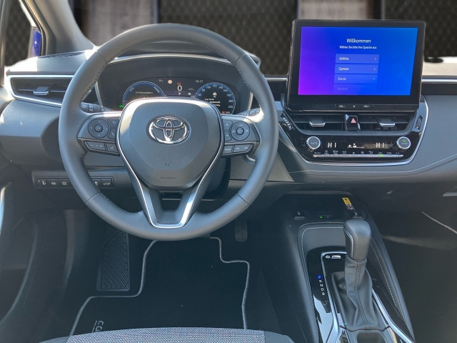 Bild 6: Toyota Corolla 1,8 l Hybrid TS,  Teamplayer