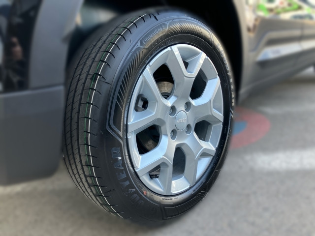 Bild 4: Jeep Avenger MHEV MY25 1.2 e-DCT6 e-Hybrid Altitude