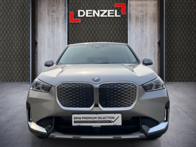 Bild 12: BMW iX1 eDrive20 U11
