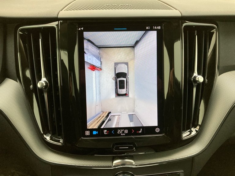 Bild 13: VOLVO PKW XC60 Plus, B5 Mild Hybrid, Benzin, Dark