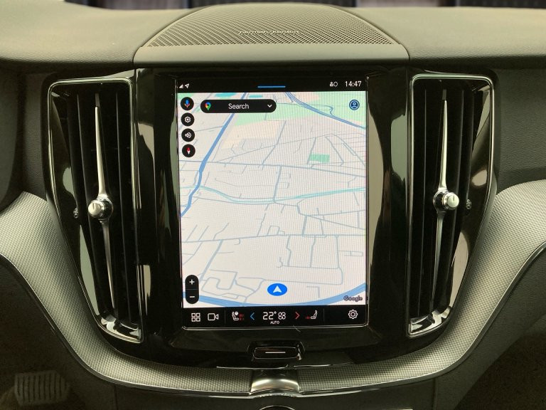 Bild 7: VOLVO PKW XC60 Plus, B5 Mild Hybrid, Benzin, Dark