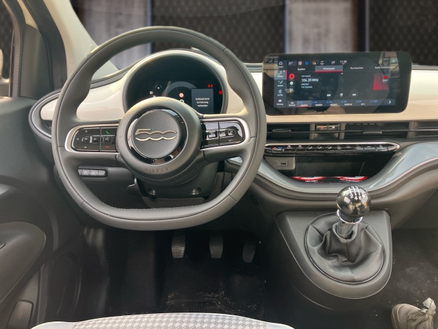 Bild 6: Fiat 500 Hybrid Hatchback