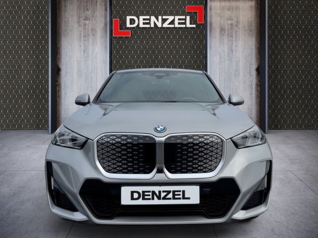 Bild 12: BMW iX1 eDrive20 U11