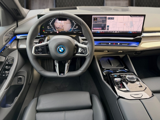 Bild 6: BMW i5 xDrive40 Touring