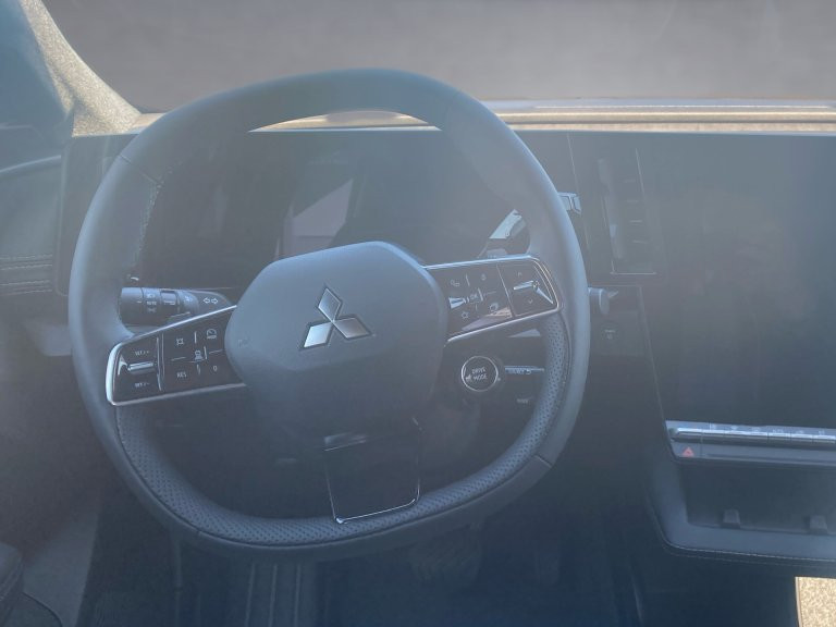 Bild 9: Mitsubishi Eclipse Cross BEV Intense 11kW LR 26