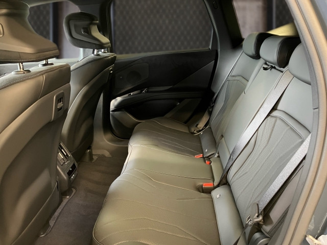 Bild 8: BMW iX3 50 xDrive