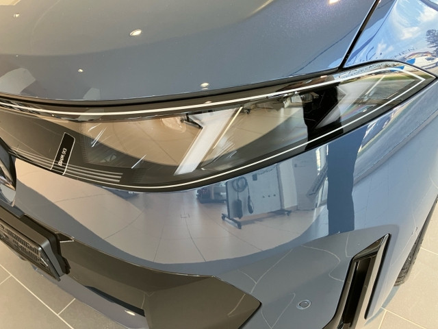 Bild 11: BMW iX3 50 xDrive