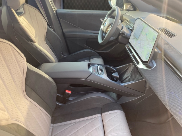 Bild 5: BMW iX3 50 xDrive