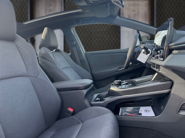 Bild 5: Toyota C-HR+  BEV 2  4x4 Lounge ECV