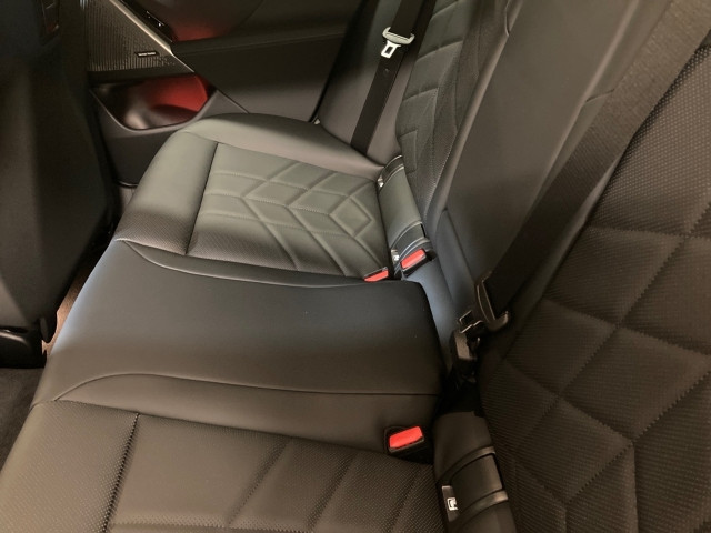 Bild 14: BMW i5 eDrive40 Limousine