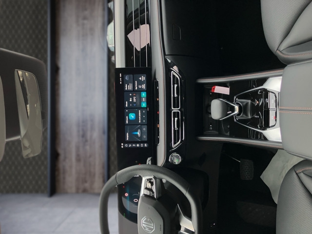 Bild 7: MG HS HEV Luxury 25.5