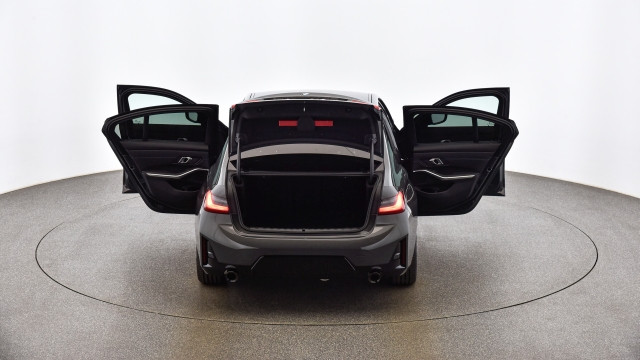 Bild 11: BMW 320i xDrive Limousin