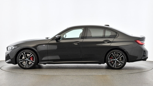 Bild 8: BMW 320i xDrive Limousin