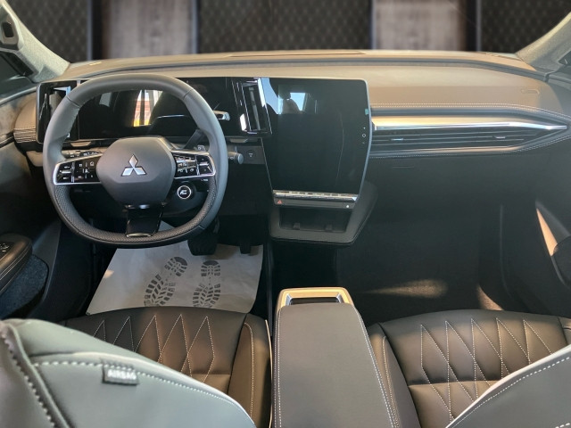 Bild 4: Mitsubishi Eclipse Cross BEV Diamond 11kW LR 26