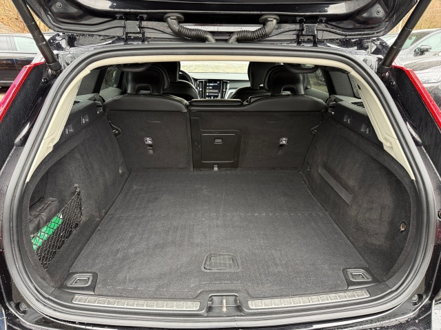 Bild 9: VOLVO PKW V60 D3 Momentum Pro