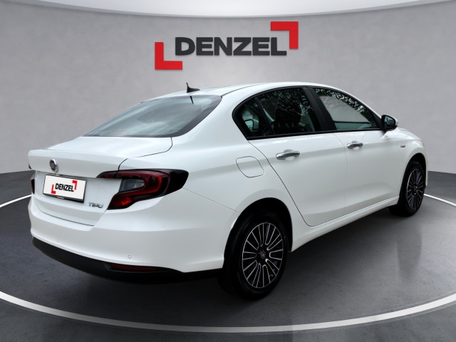 Bild 3: Fiat Tipo Limousine 1,6 Turbo 130