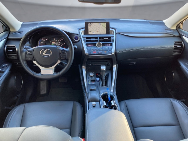 Bild 8: Lexus Lexus NX 300h Limited Hybrid