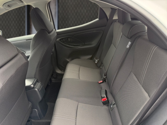 Bild 8: Toyota Yaris- 1,5 l Hybrid Teamplayer