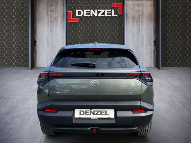 Bild 10: Toyota Urban Cruiser BEV 4x4 Teamplayer 135kW