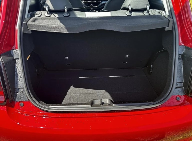 Bild 3: Fiat 500 Hybrid Hatchback