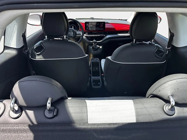Bild 4: Fiat 500 Hybrid Hatchback