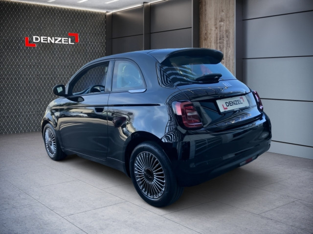 Bild 2: Fiat 500 Hybrid Hatchback