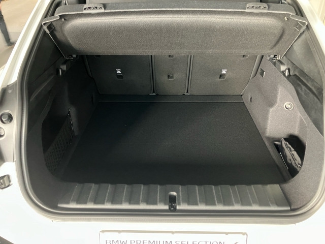 Bild 4: BMW iX2 eDrive20 U10 HB0