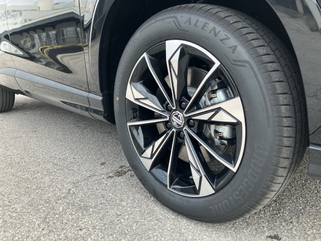 Bild 7: MG HS HEV Luxury Lenkradhzg. 25.5