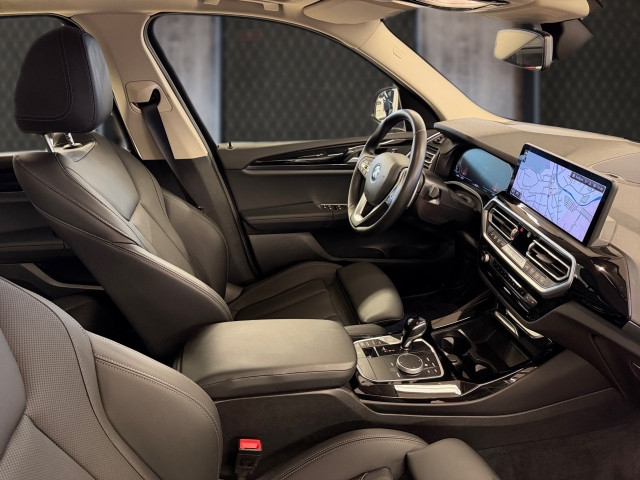 Bild 5: BMW X3 xDrive20i 48 V Au