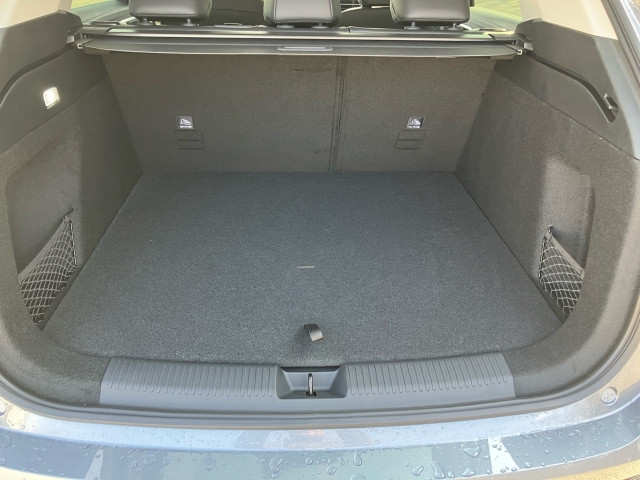 Bild 9: MG HS PHEV+ Luxury Lenkradhzg. 25.5