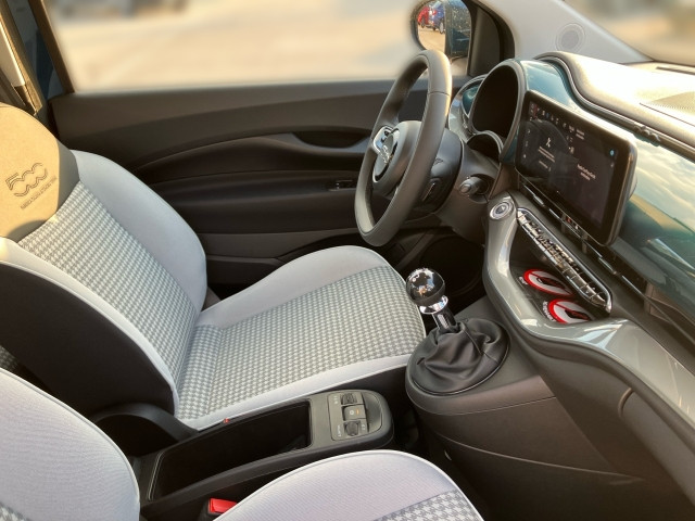 Bild 5: Fiat 500 Hybrid Hatchback