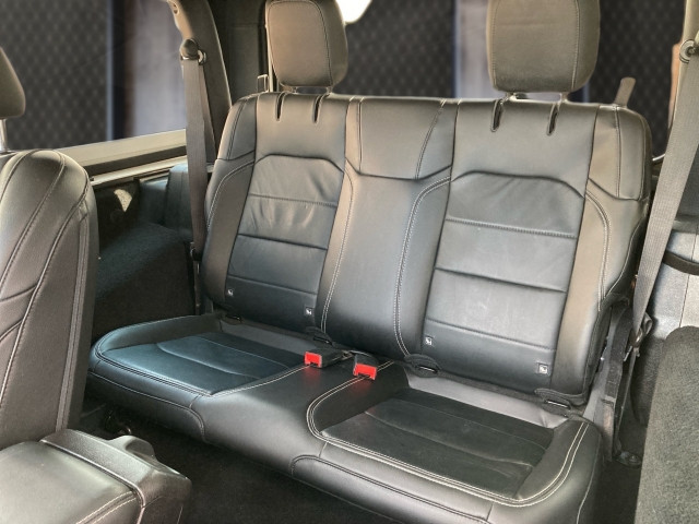 Bild 8: Jeep Wrangler Sahara 2,2