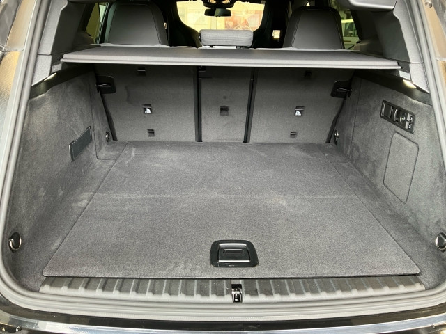 Bild 9: BMW PKW i-Serie iX xDrive45