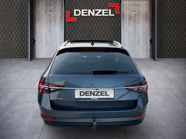 Bild 10: Skoda Superb Kombi 2,0 TDI