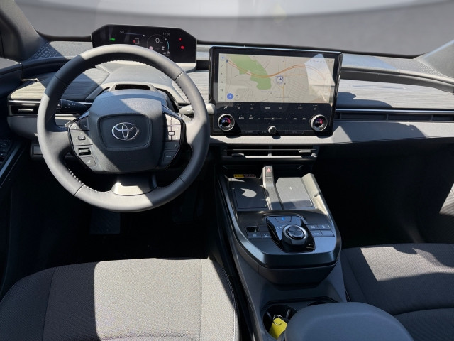 Bild 8: Toyota C-HR+  BEV 1  4x2 Active ECV