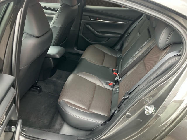 Bild 8: Mazda 3 Sedan e-Skyactiv G140 Takumi Aut