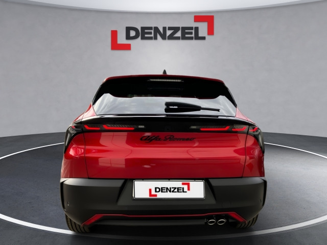 Bild 10: Alfa Junior Ibrida Speciale 1.2 136PS MHEV FWD