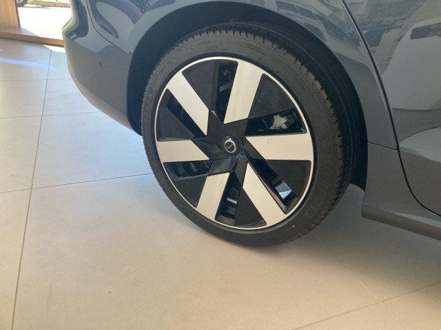 Bild 5: VOLVO PKW V60 Plus, T6 eAWD Plug-in Hybrid, Elektrisch/Benzin, Dark