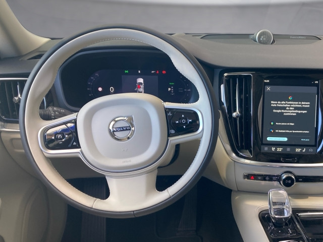 Bild 7: VOLVO PKW V60 Plus, T6 eAWD Plug-in Hybrid, Elektrisch/Benzin, Dark