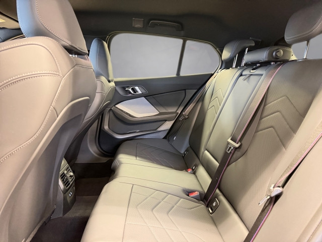 Bild 11: BMW 120 5-Türer F70 B38