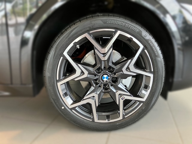 Bild 4: BMW iX2 eDrive 20 U10