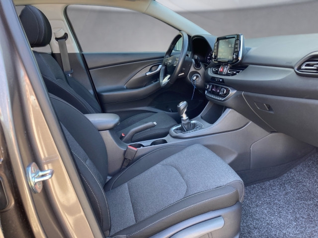 Bild 10: Hyundai i30 Fastback 1,0 T-G