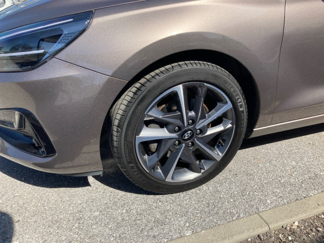 Bild 7: Hyundai i30 Fastback 1,0 T-G