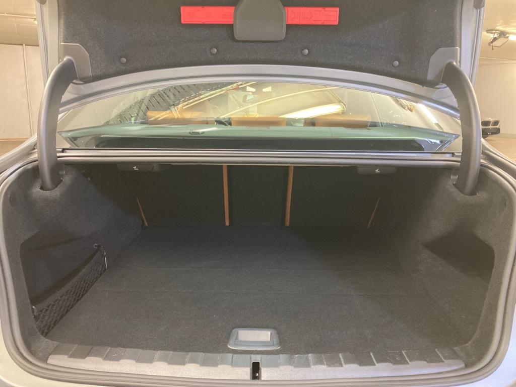 Bild 12: BMW 330e xDrive Limousine MX G20